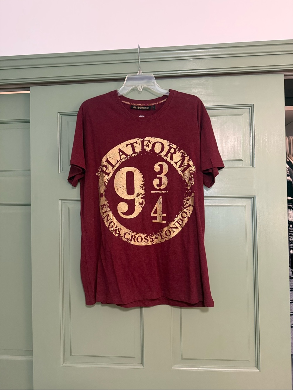 Warner Bros. Harry Potter Maroon Platform 9 3/4 Graphic Tee - Cream Print